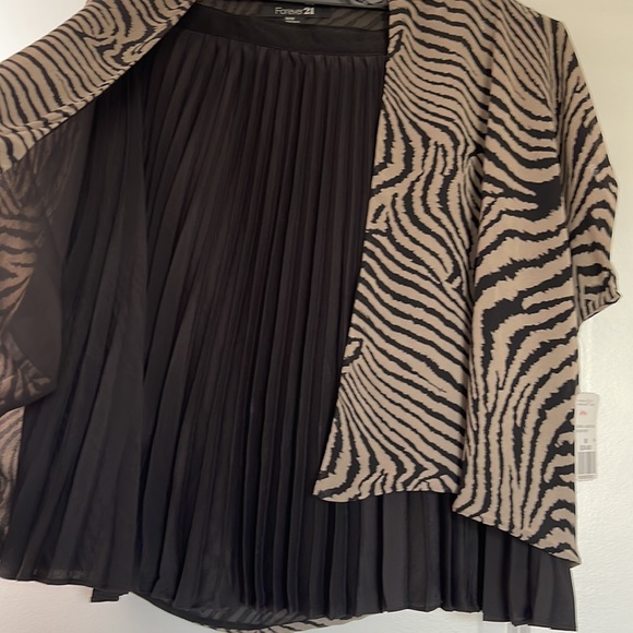 Forever 21 Kimono Cropped Top - Picture 13 of 14